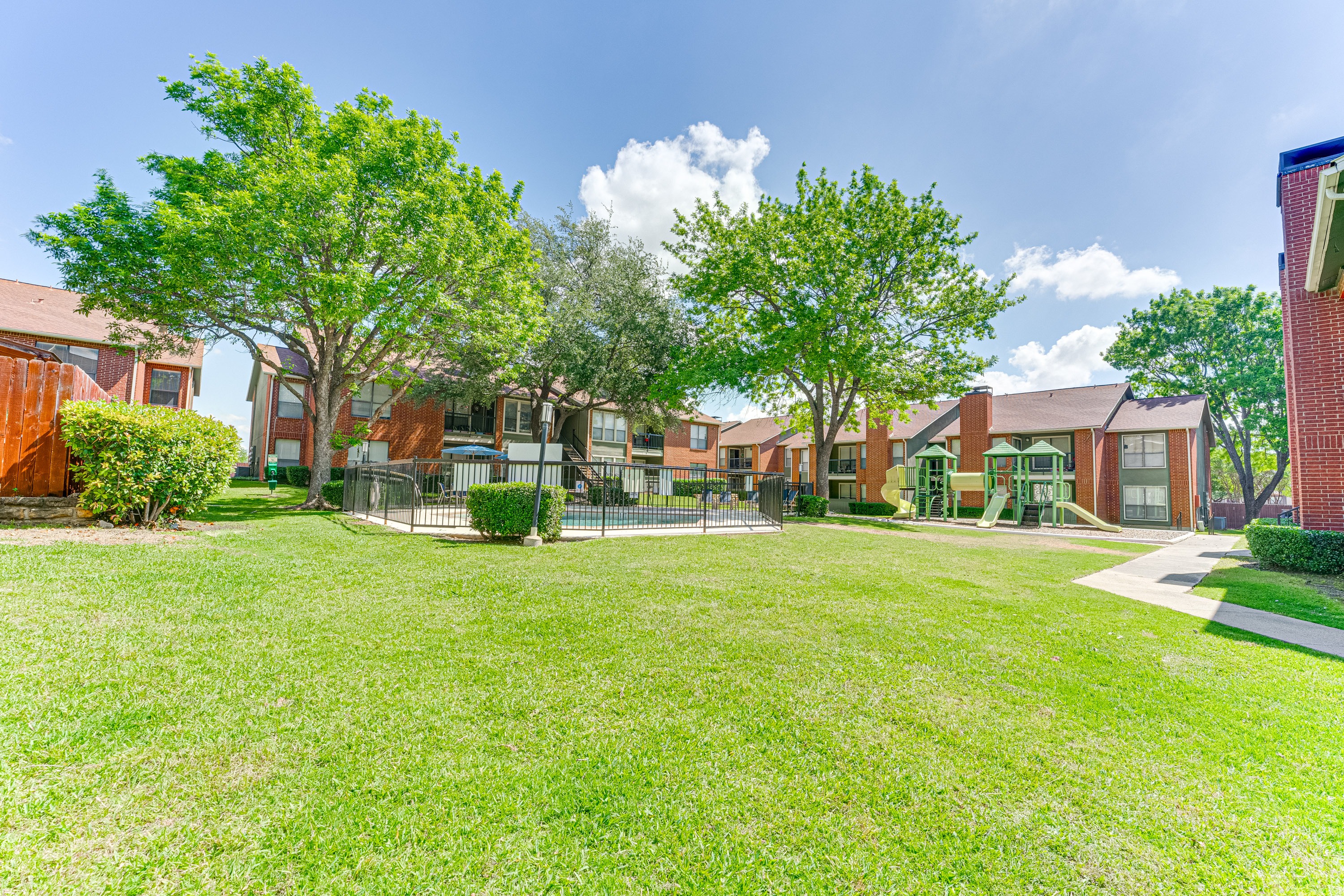 Bardin Oaks